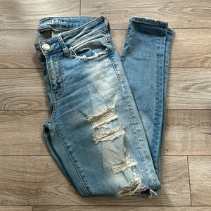 Distressed Jegging